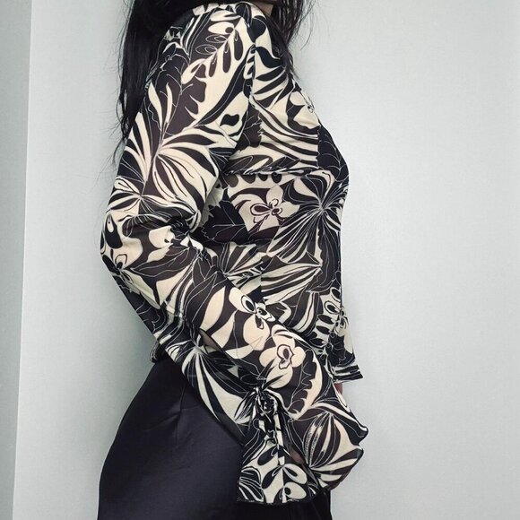 Y2K Whimsigoth sheer floral top - Picture 4 of 6